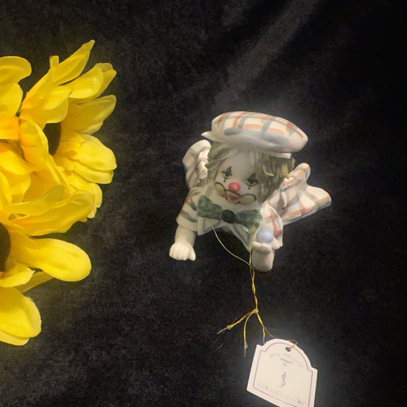 Vintge Porcelain Girl Clown by ARTE - Picture 1 of 8